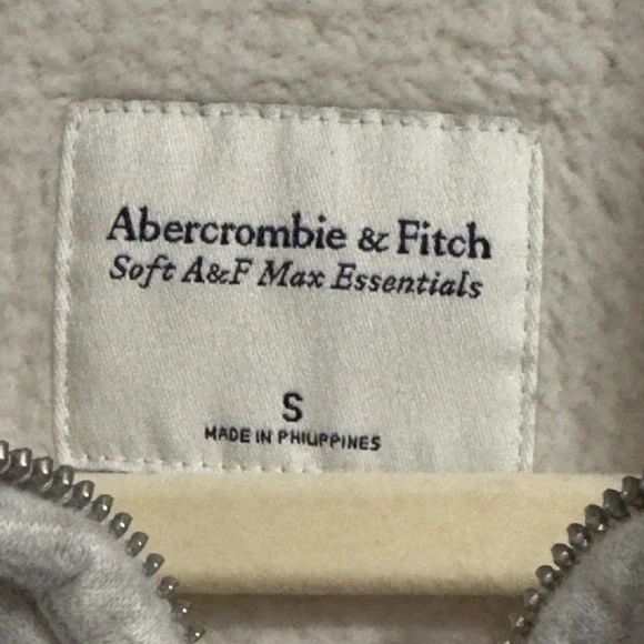 Abercrombie & Fitch Soft Max Essentials Colorblock Quarter Zip Sweatshirt Small - Picture 3 of 5